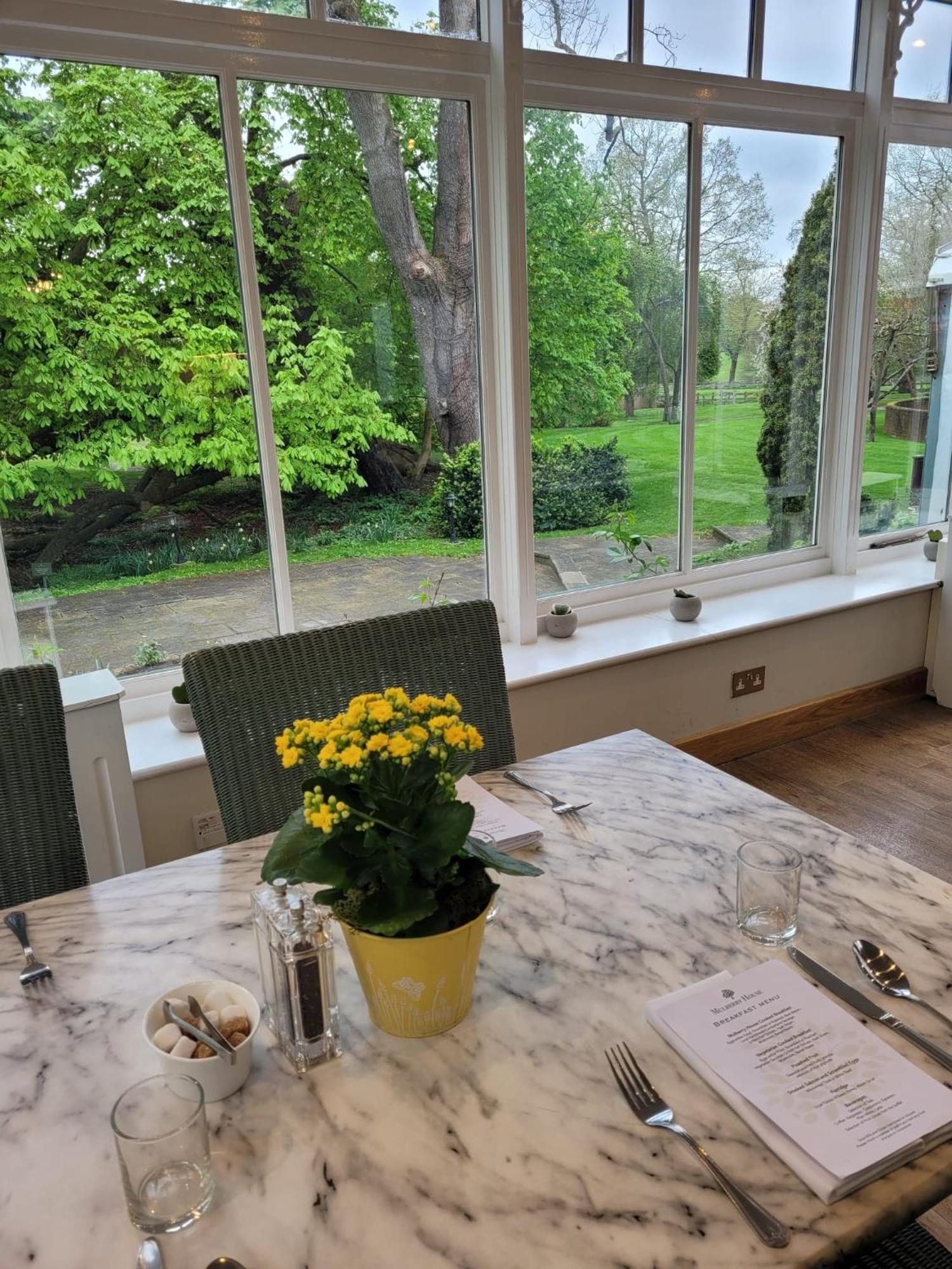Gasthaus Mulberry House Ongar Exterior foto